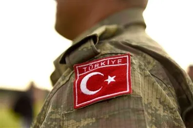 Askeri Üniforma ile Gezmek Yasak mı?