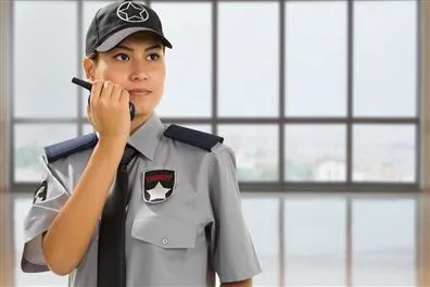 Özel Güvenlik Kıyafetiyle Dışarıda Dolaşmak Yasak mı?