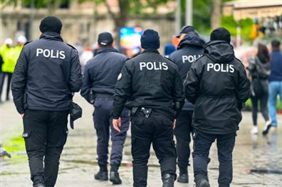 Polis Olma Şartları Nelerdir?