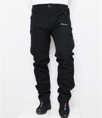 Su Geçirmez ve Nefes Alabilir Taktik Pantolonlar Nasıl Seçilir?