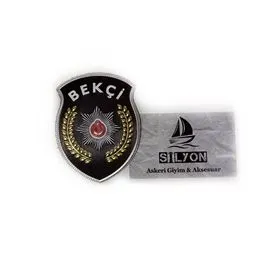 Bekçi genel hizmet kol arması kahverengi 3D yakın görünüm