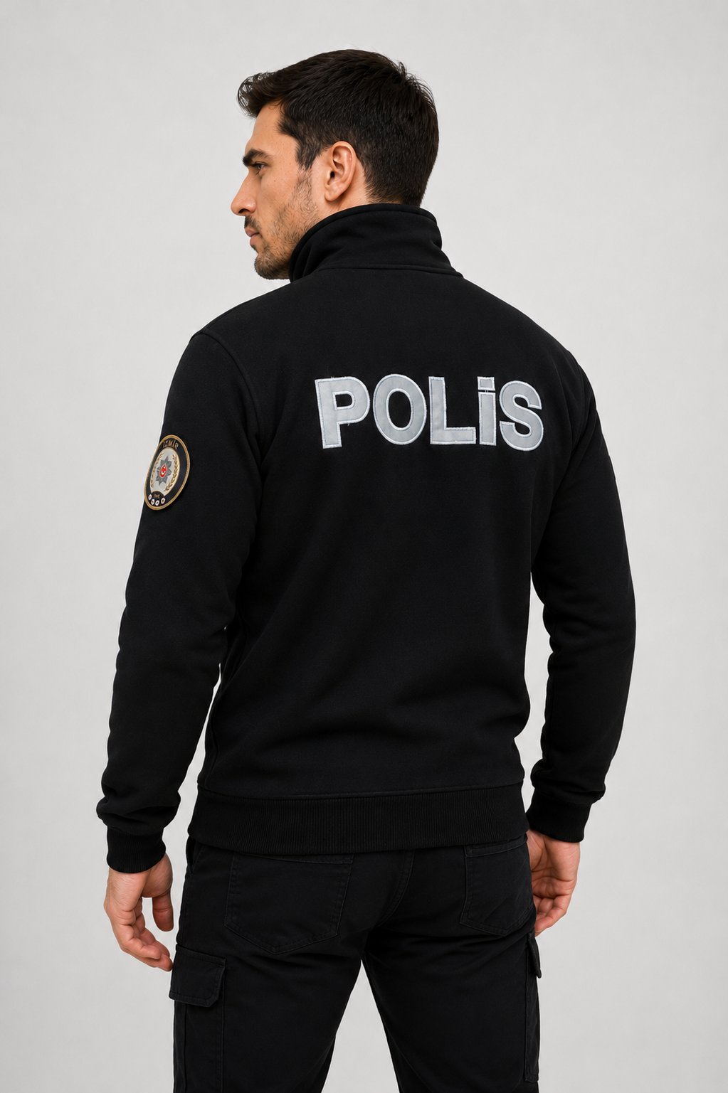Polis polar arka çapraz görünüm