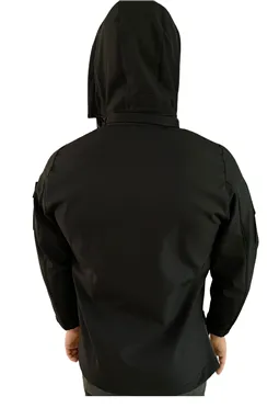 siyah tactical softshell mont su geçirmez arkadan ve kapüşon detayı
